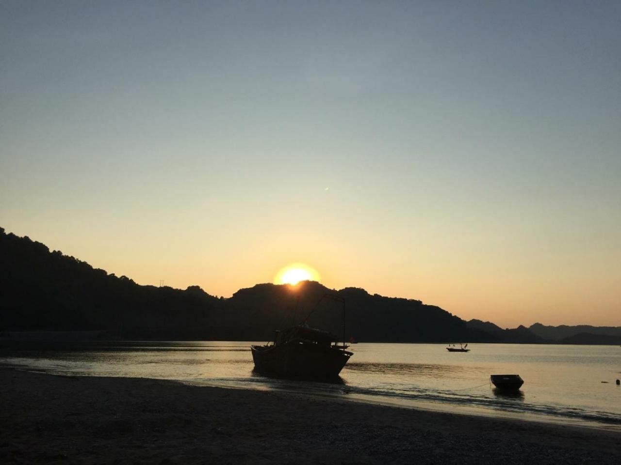 Woodstock Beach Camp Hien Hao Bagian luar foto